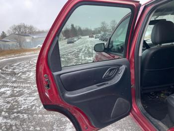 2007 ford escape with 191930 miles for sale near elk-river, minnesota f60ddb381f9e47aabdda0bb422f1671a.jpg