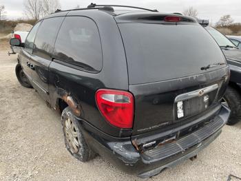 2005 chrysler town-and-country touring with 266893 miles for sale near elk-river, minnesota f651ef27b6c2431baf2a6c4c9252c3fc.jpg