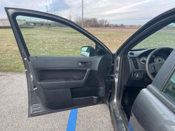 2011 ford focus se-sedan with 129978 miles for sale near rochester, minnesota f6b03b2c6ff9450d9ed0ea7a3bf74bee.jpeg