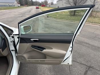 2009 honda civic lx-sedan-5-speed-at with 201694 miles for sale near elk-river, minnesota f6c164dd41d345f8971d4e15b0024ec0.jpeg
