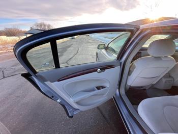 2006 buick lucerne cx with 125353 miles for sale near elk-river, minnesota f6c5bfb46e4348e8af4e6035deeea861.jpeg