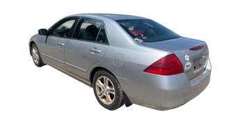2006 honda accord ex-l-sedan-at with 300720 miles for sale near elk-river, minnesota f6d971a261b8436cb1ee39aeee7b419c.jpg