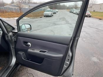 2007 nissan versa with 187914 miles for sale near elk-river, minnesota f743ac67ae7f475b8915e903046ae00d.jpg