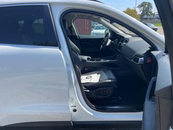 2017 jaguar f-pace 20d-prestige with 98437 miles for sale near burnsville, minnesota f78cacc67cde474683f1718a7124e30d.jpeg