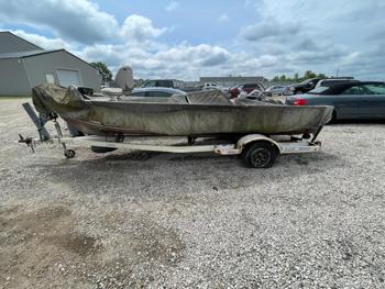 1984 crestliner . for sale near elk-river, minnesota f81318f7a15e4886b0a4972854ce69c5.jpg