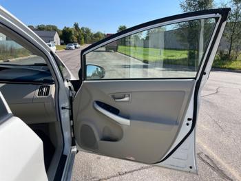 2010 toyota prius prius-ii with 76496 miles for sale near elk-river, minnesota f85d3382ab2a4216833948b5a040b5ed.jpeg