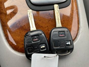 2005 lexus es-330 sedan with 122715 miles for sale near elk-river, minnesota f87cb007fb84448ba39a4e70c1372854.jpg