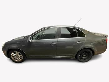 2007 volkswagen jetta with 201261 miles for sale near elk-river, minnesota f89177cb392f46109fa368854b24c704.jpg