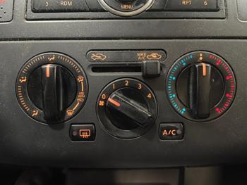 2007 nissan versa s with 95556 miles for sale near elk-river, minnesota f8d5ddfa18094fb4bf0fd6ad53d9e96a.jpg