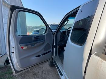 2002 ford f-150 xl-supercab-short-bed-4wd with 189262 miles for sale near elk-river, minnesota f93ed307236244ad855daed422992692.jpeg