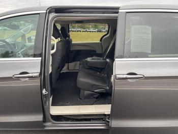 2017 chrysler pacifica touring with 257812 miles for sale near rochester, minnesota fc1614052e87442caae17ca9f4b9e747.jpeg