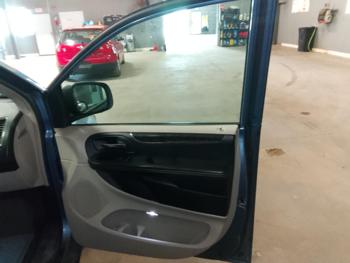 2011 chrysler town-&amp;-country touring with 139586 miles for sale near elk-river, minnesota fcd550c9754740ee885c1db8e813b484.jpg