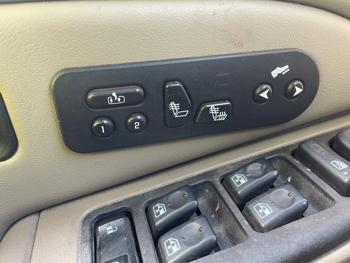 2004 gmc yukon slt with 233066 miles for sale near fridley, minnesota fdc2357a56e946b0bfbc2962c40878af.jpeg