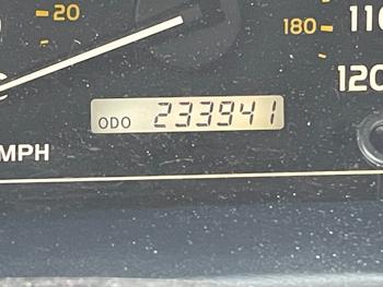 2006 toyota sequoia limited-4wd with 233941 miles for sale near elk-river, minnesota fddc12de660a464c8a79b2e3c2b374bb.jpeg