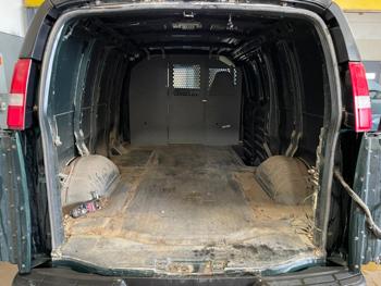 2003 chevrolet express 2500 with 401128 miles for sale near elk-river, minnesota ff018c89c450418282a7d449587a21de.jpg
