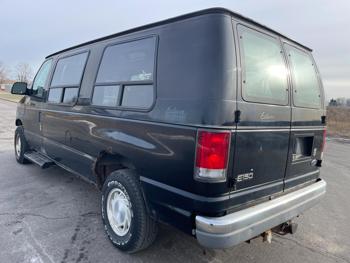 1999 ford e-150 with 89626 miles for sale near elk-river, minnesota ff2aece57da54b48b4e4ae3967672c67.jpg