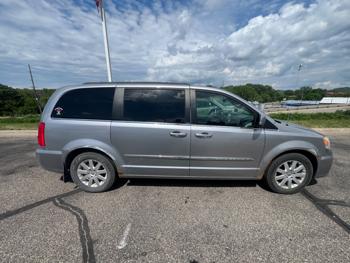 2013 chrysler town-&-country touring with 186361 miles for sale near savage, minnesota ff6ad42af6cc4caa9f6852bcd5cdd8f0.jpeg