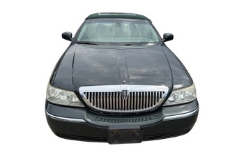 2003 lincoln town-car signature with 110292 miles for sale near elk-river, minnesota 106334_08_front_end.jpg