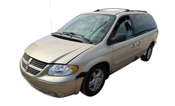 2007 dodge grand-caravan sxt with 141064 miles for sale near elk-river, minnesota 106358_01_driver_front_corner.jpg