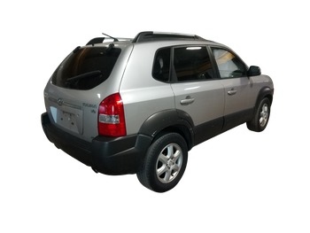 2005 hyundai tucson gls-2.7-4wd with 199158 miles for sale near elk-river, minnesota 106395_05_pass_rear_corner.jpg