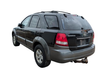 2006 kia sorento ex-4wd with 262272 miles for sale near elk-river, minnesota 106486_03_rear_driver_corner.jpg