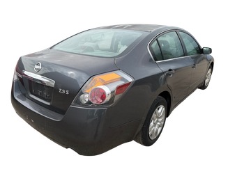2010 nissan altima 2.5-s with 231356 miles for sale near elk-river, minnesota 106560_05_pass_rear_corner.jpg