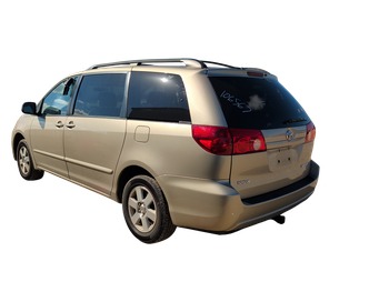 2006 toyota sienna le-7-passenger with 274406 miles for sale near elk-river, minnesota 106567_03_rear_driver_corner.jpg