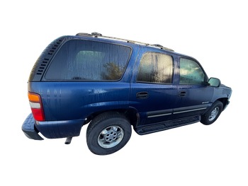 2003 chevrolet tahoe 4wd with 168168 miles for sale near Elk River, Minnesota 106589_06_pass_side.jpg