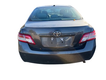 2011 toyota camry base-6-spd-at with 219492 miles for sale near Elk River, Minnesota 106639_04_rear_end.jpg