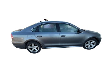2012 volkswagen passat 2.5l-se-mt with 176667 miles for sale near Elk River, Minnesota 106657_06_pass_side.jpg