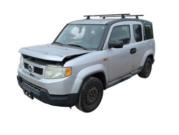 2009 Honda Element LX 4WD AT sold at auction in Elk River, Minnesota
