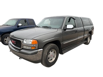 2002 gmc sierra-1500 sl-ext.-cab-short-bed-4wd with 83587 miles for sale near Elk River, Minnesota 106764_01_driver_front_corner.jpg